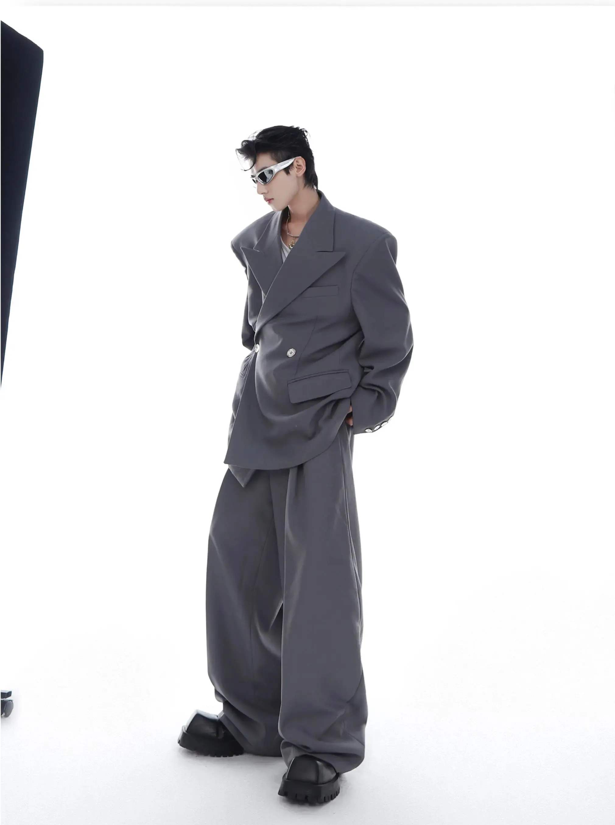 【23s Feb.】High Shoulder Black/Grey Jacket