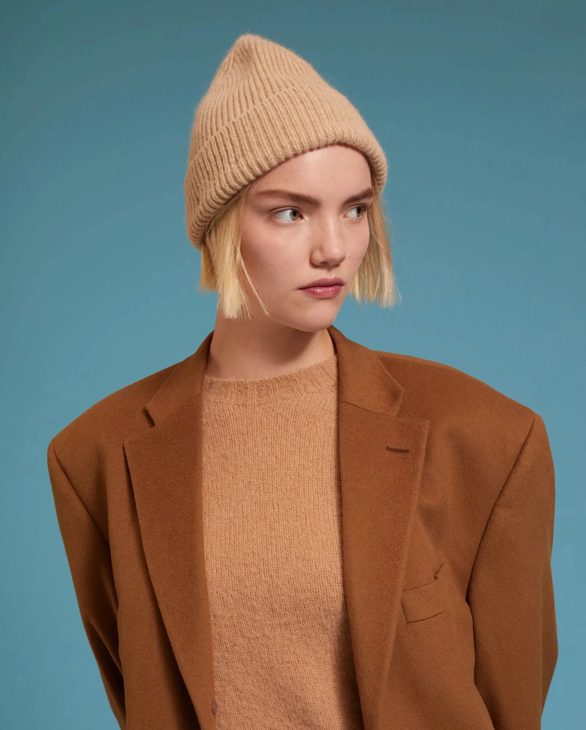 BEANIE / SAND