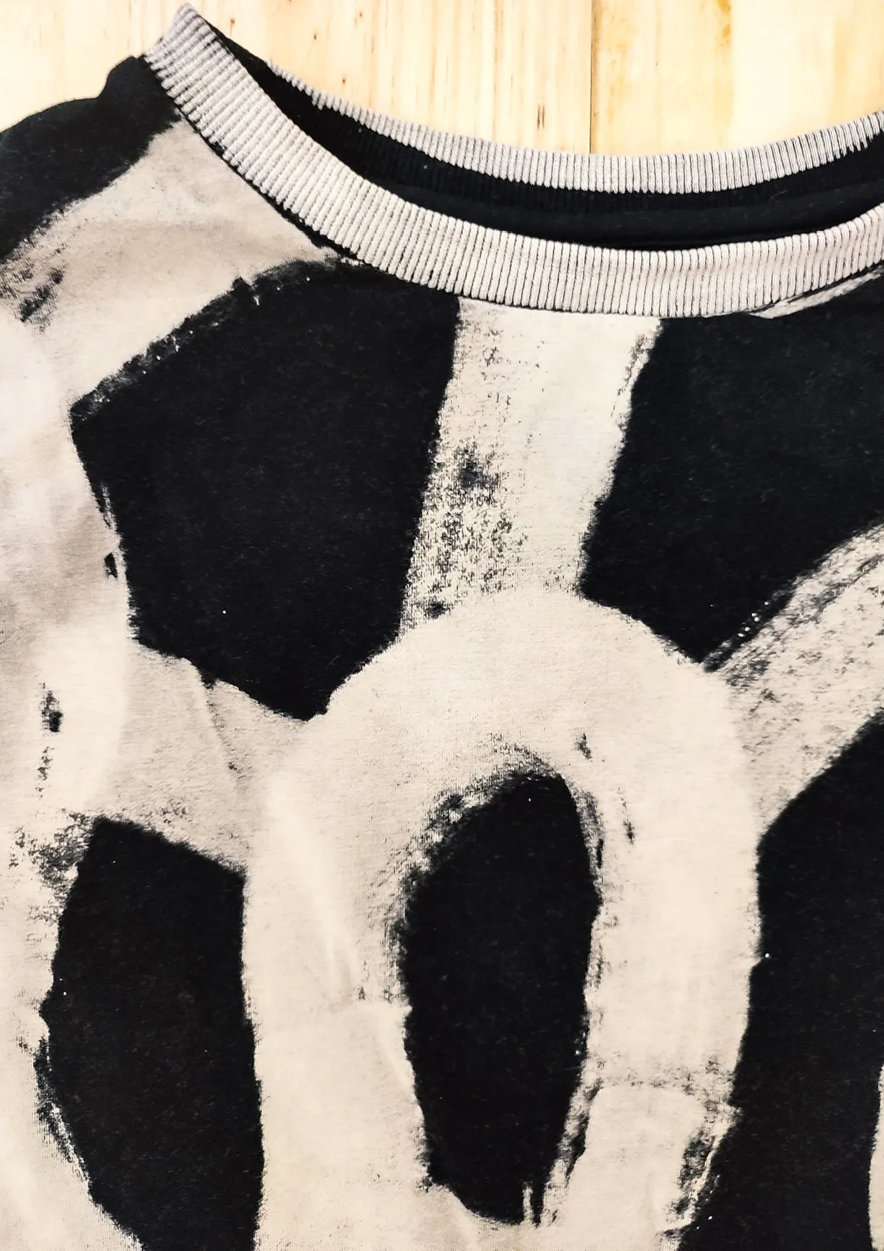 HANDPAINTED / CROPPED - T-SHIRT S - COTTON JERSEY black painted