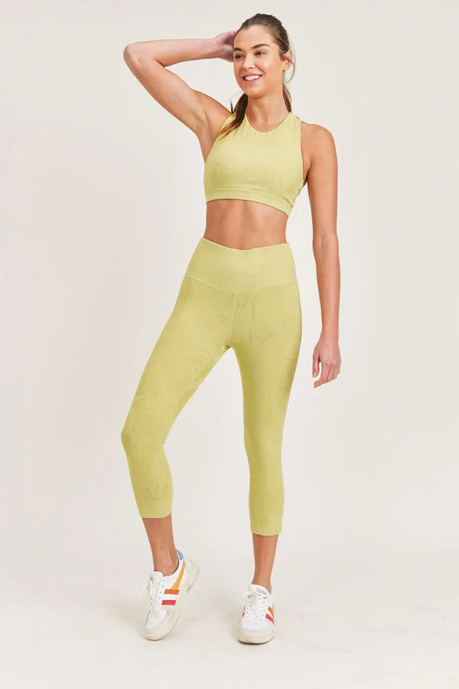 Mono B Textured Floral Jacquard TACTEL® Highwaist Capri Leggings