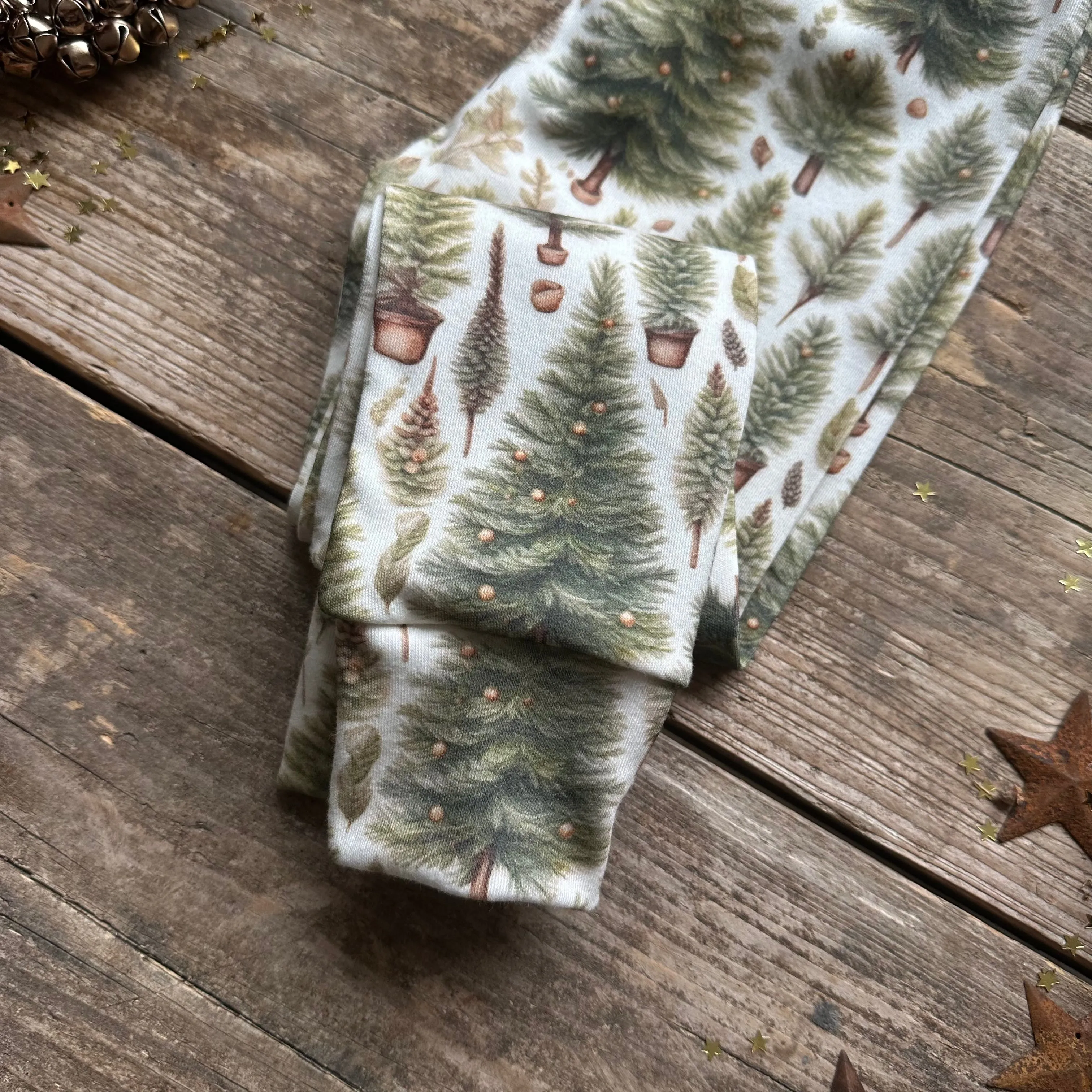 Ribbon Christmas Tree Slim Leggings