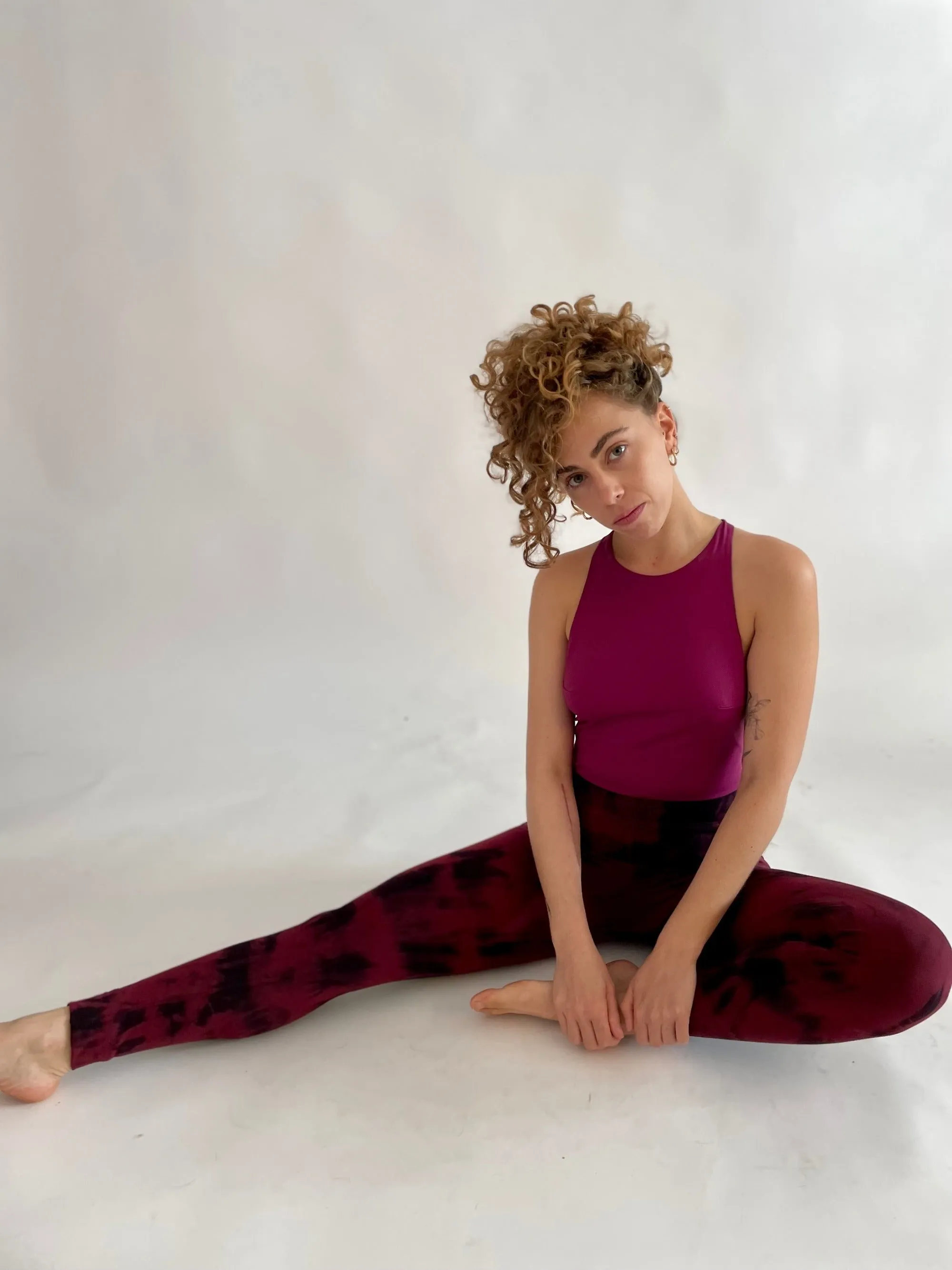 Tie Dye Yoga Leggings - Wine & Black