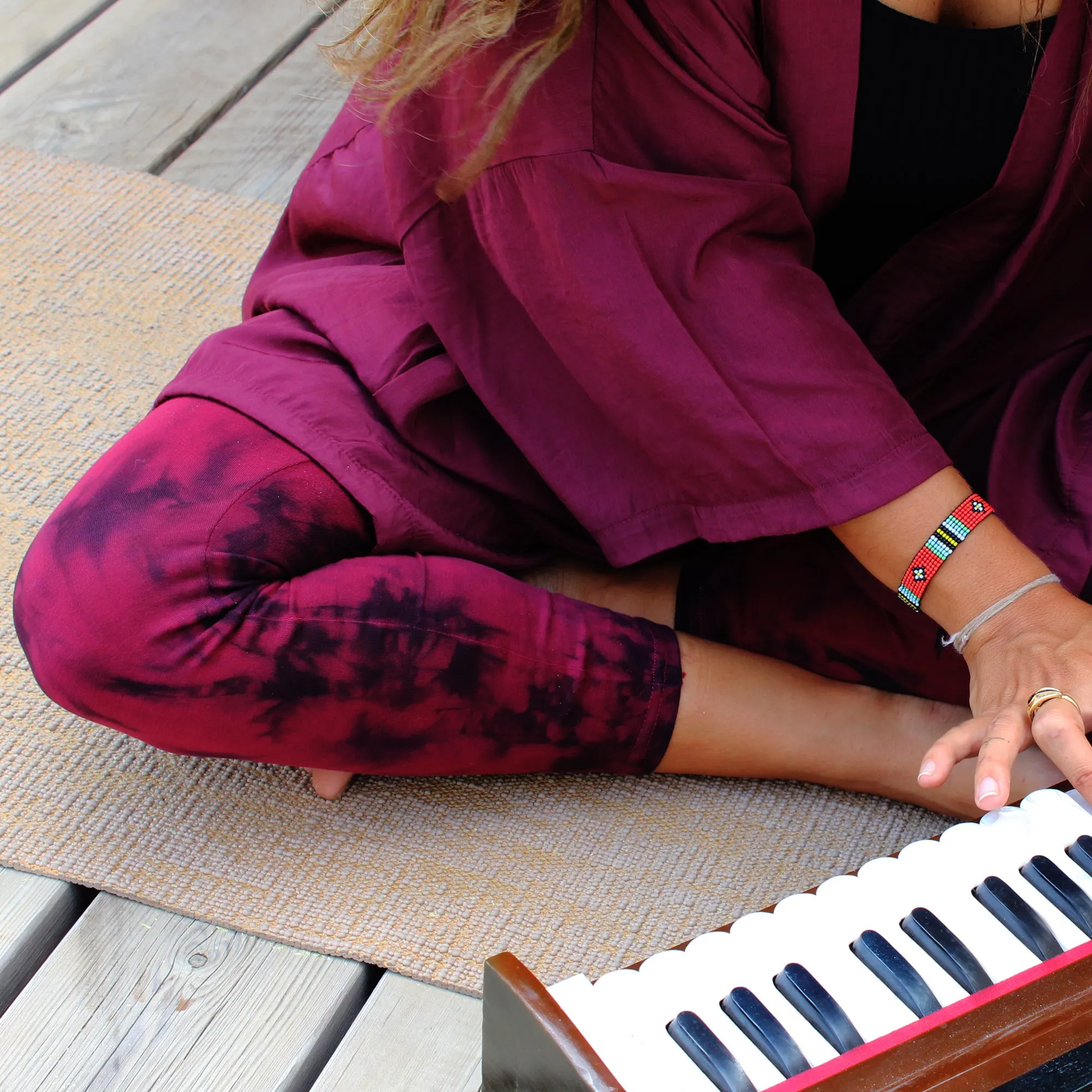 Tie Dye Yoga Leggings - Wine & Black