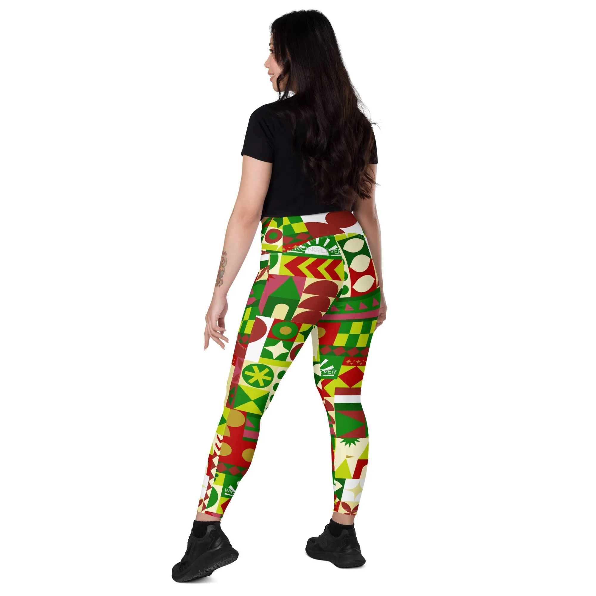 Very Merry Theme Park Cup Leggings with pockets