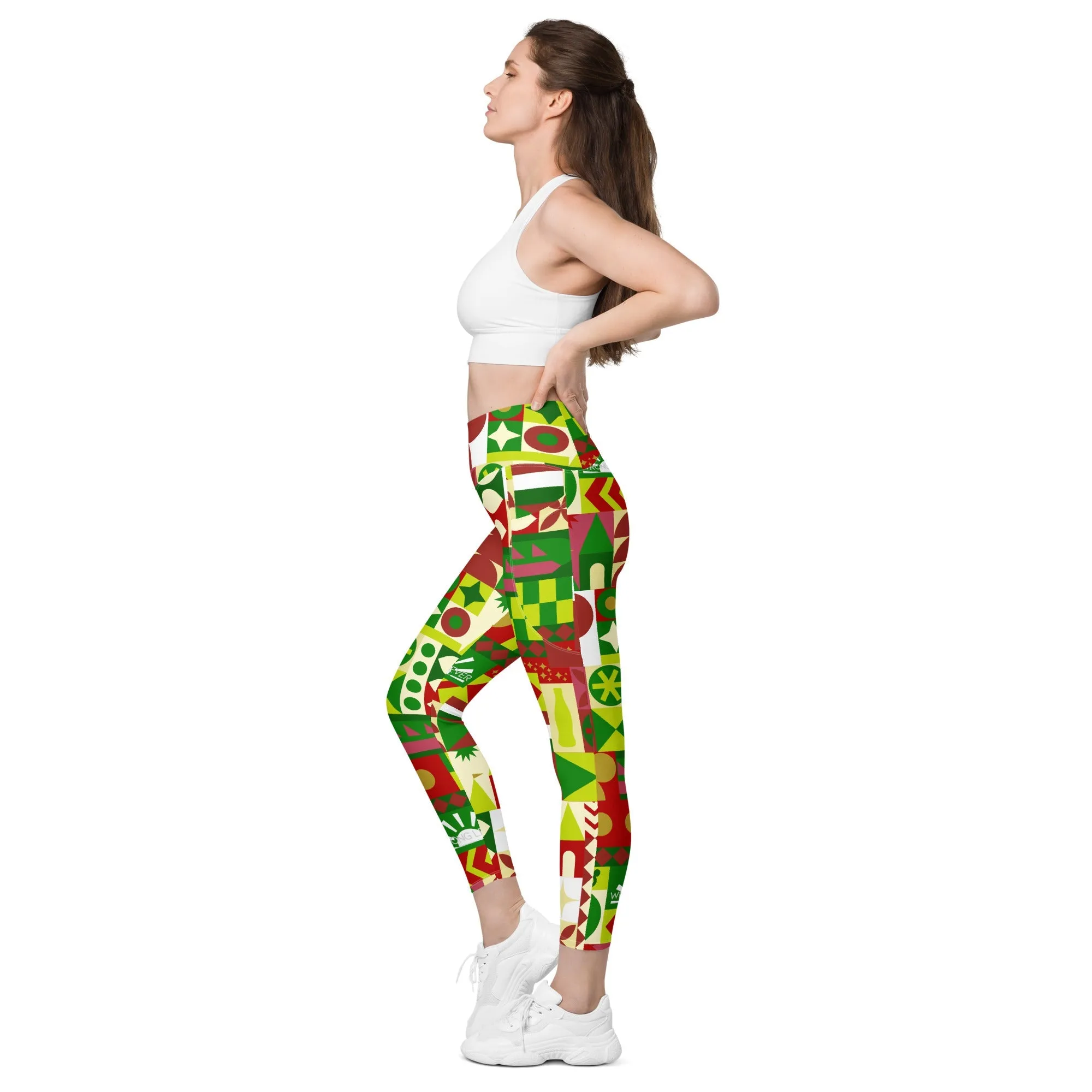 Very Merry Theme Park Cup Leggings with pockets