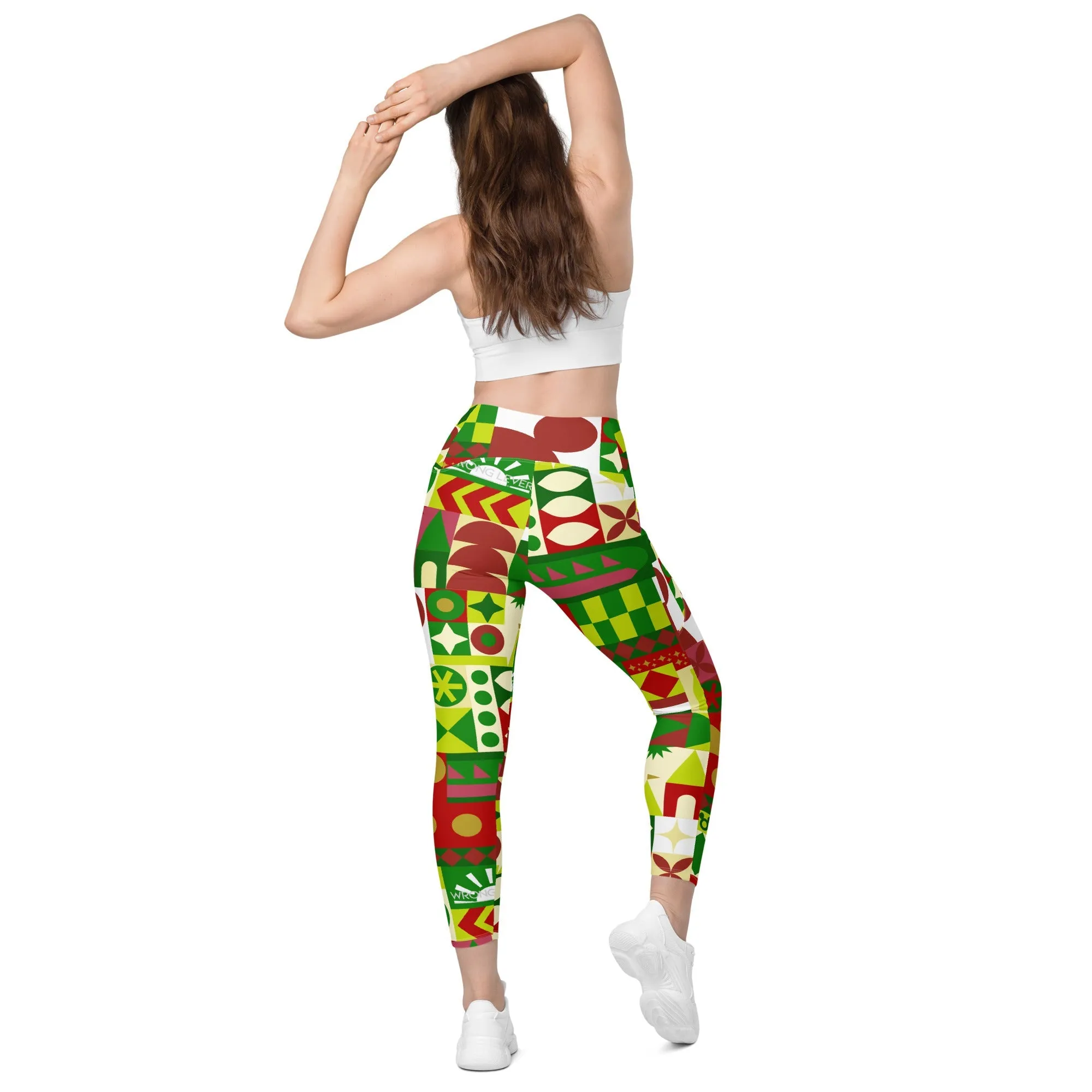 Very Merry Theme Park Cup Leggings with pockets