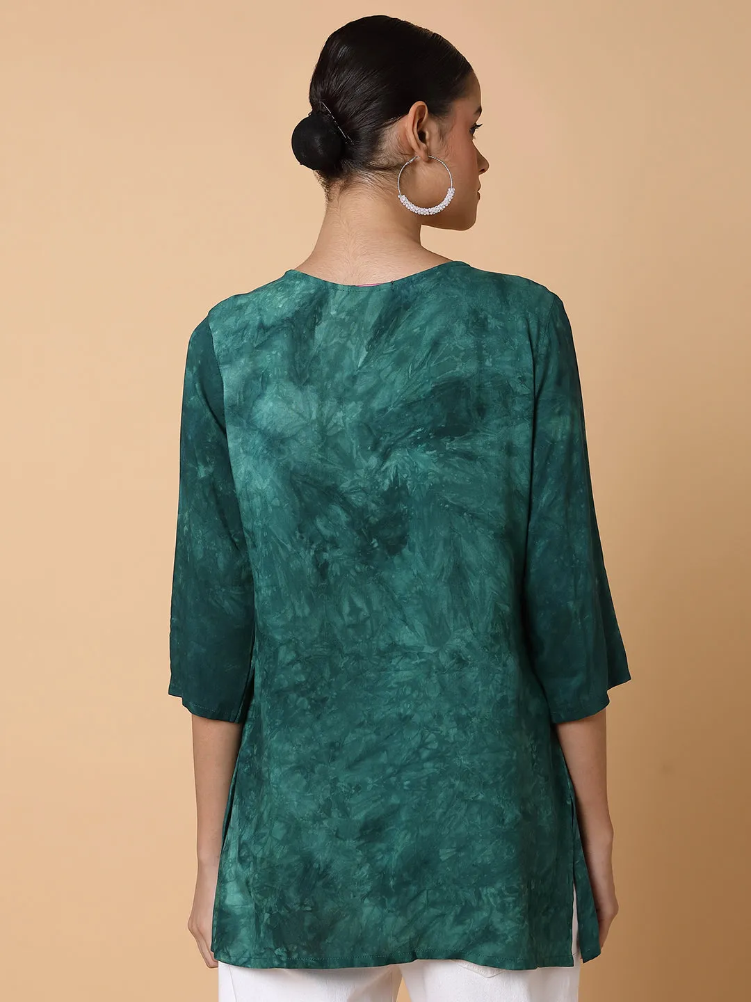 Women Floral Green Chikankari Kurti