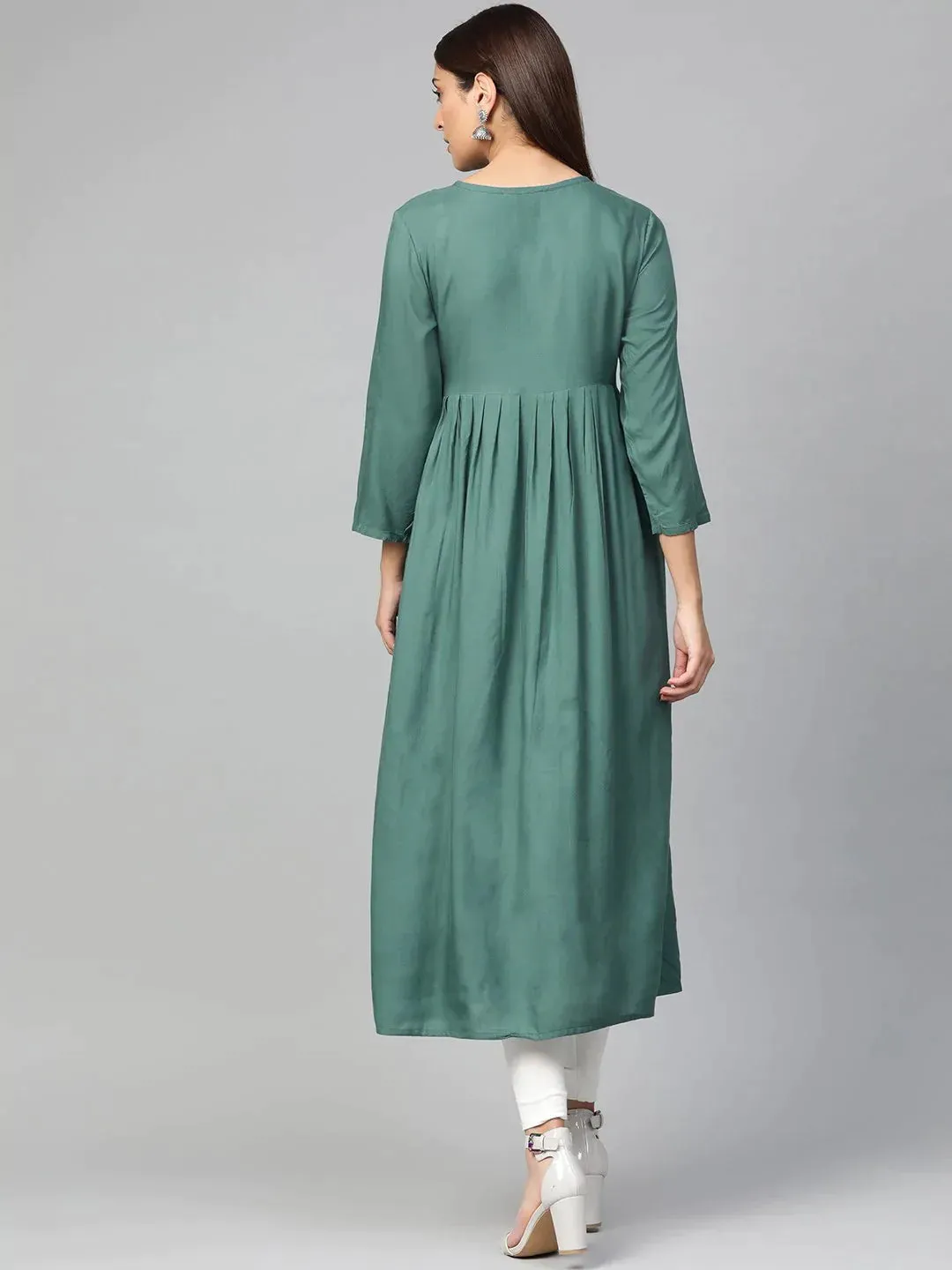 Women Green & White Yoke Design A-Line Kurta